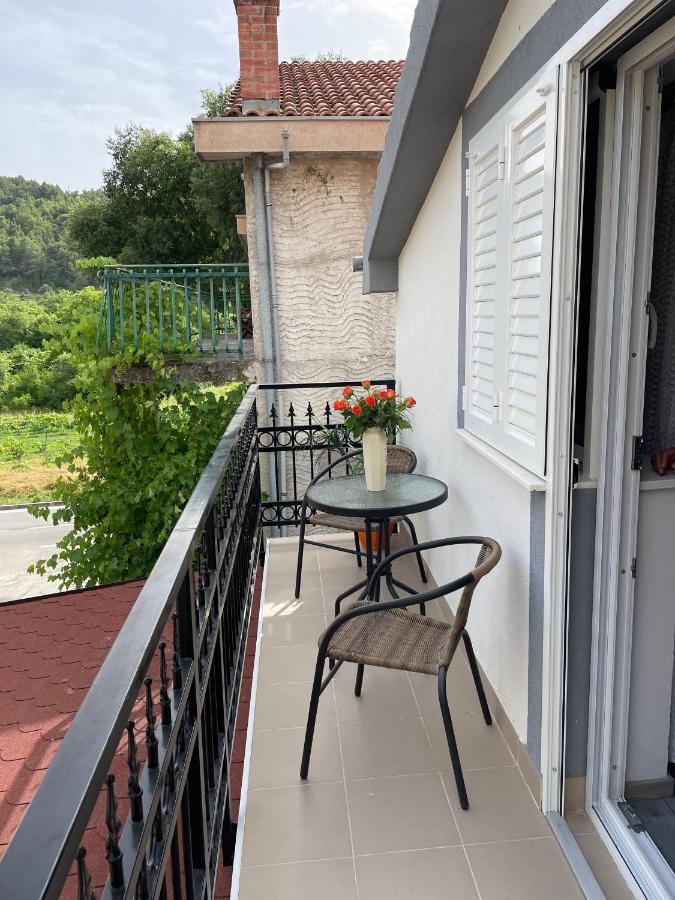 Lora Apartment Skradin Exterior photo