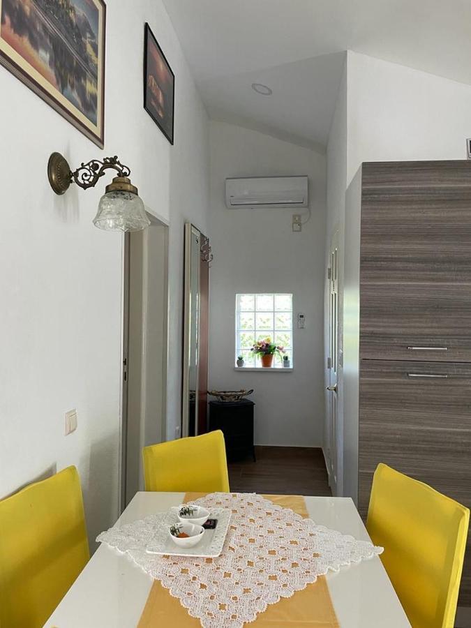 Lora Apartment Skradin Exterior photo
