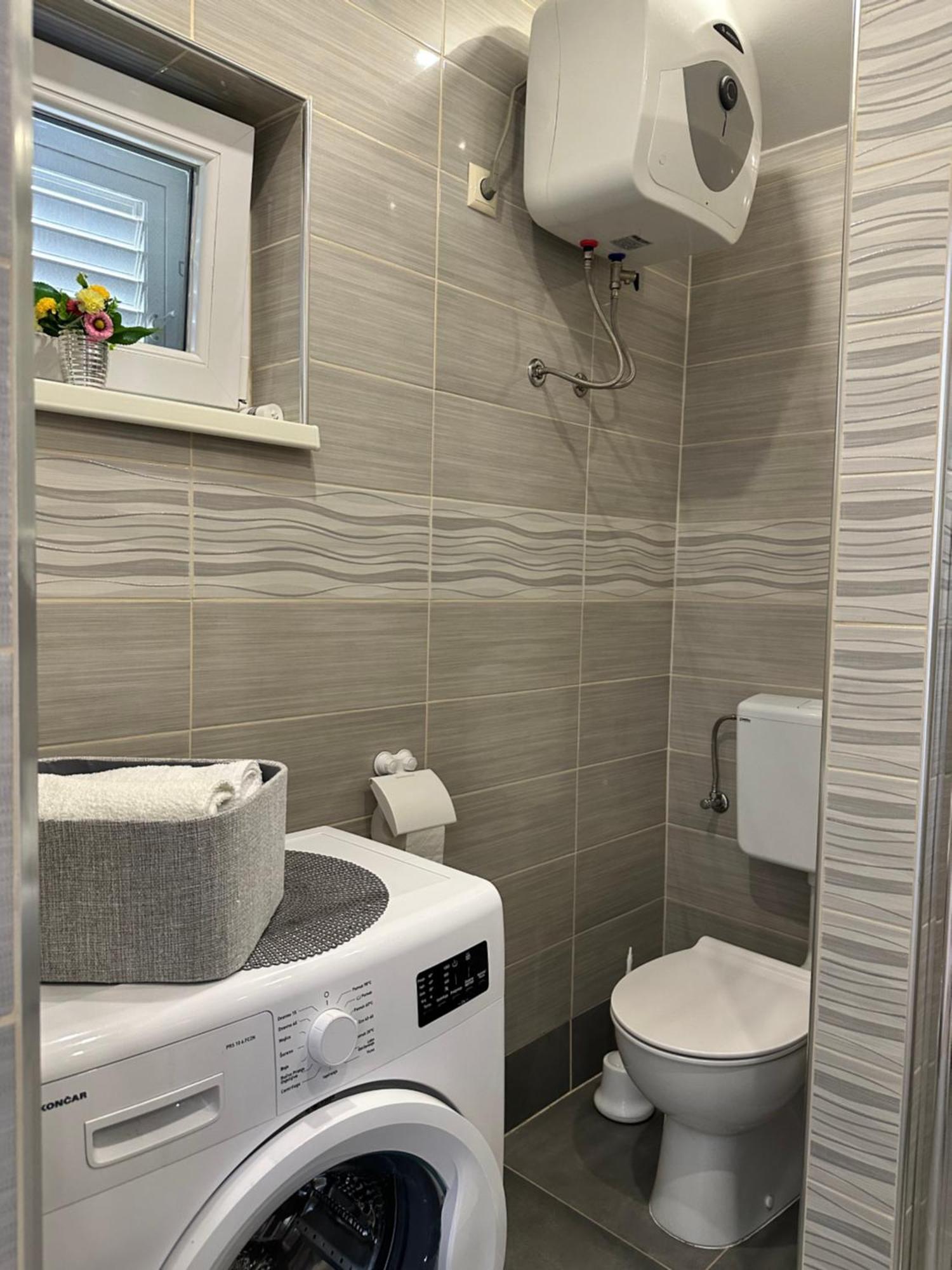 Lora Apartment Skradin Exterior photo
